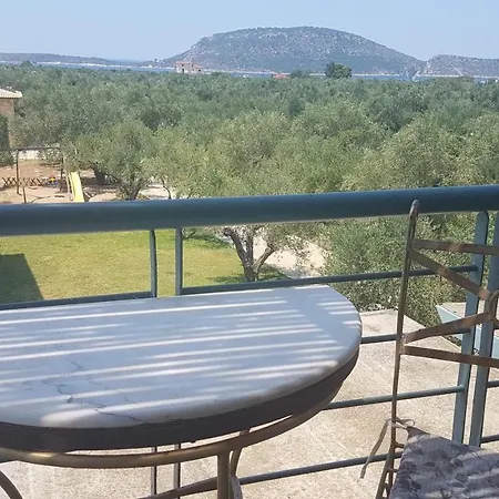 Megalos Kampos Сasa de vacaciones Marathopoli